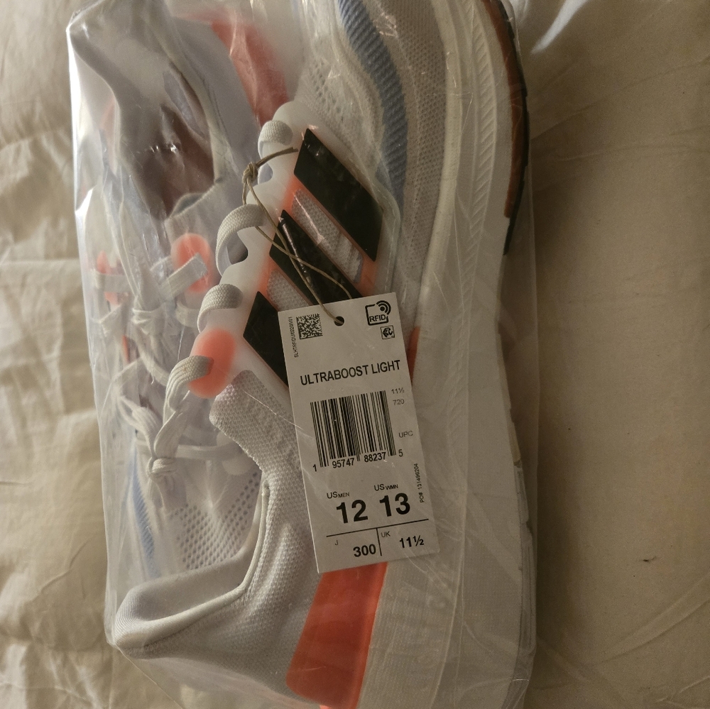 Adidas Men Ultra Boost Light